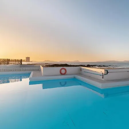 Apartamento En La Playa * 比戈